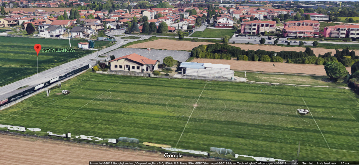Campo a 11 in erba naturale di Villanova